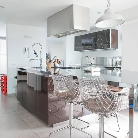 Amazing Modern In