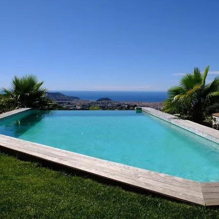 Amazing Modern In * 니스
